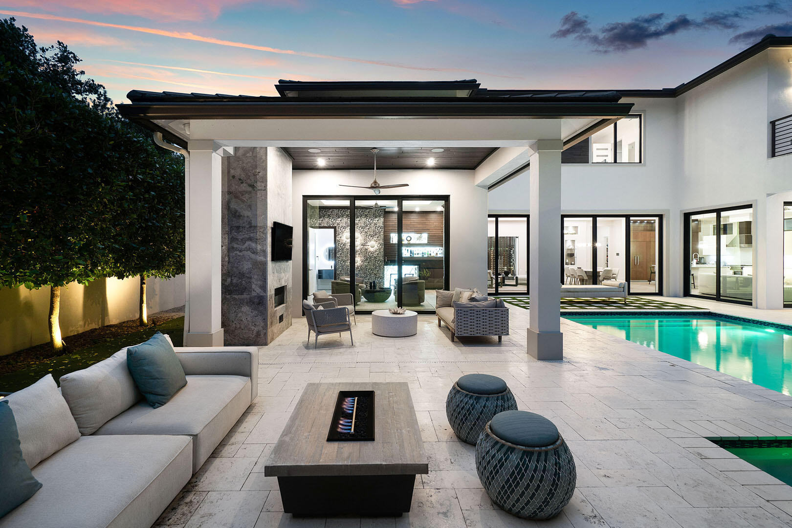 ROYAL PALM YACHT & COUNTRY CLUB - Residential