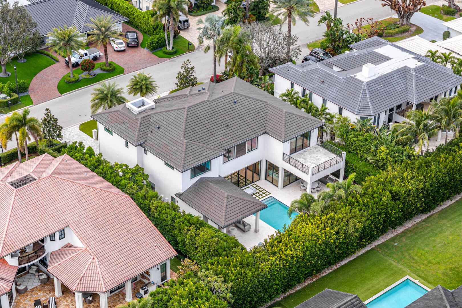 ROYAL PALM YACHT & COUNTRY CLUB - Residential