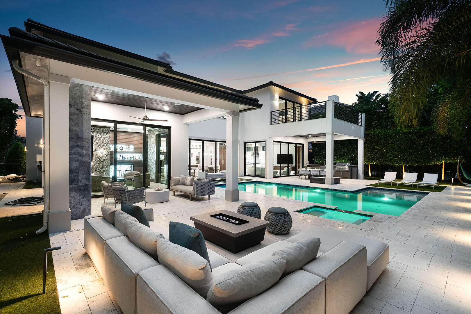 ROYAL PALM YACHT & COUNTRY CLUB - Residential