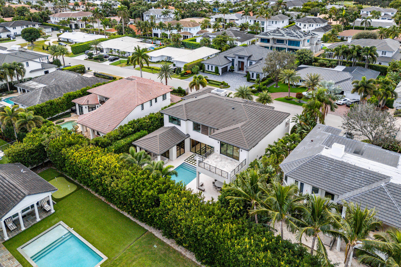 ROYAL PALM YACHT & COUNTRY CLUB - Residential