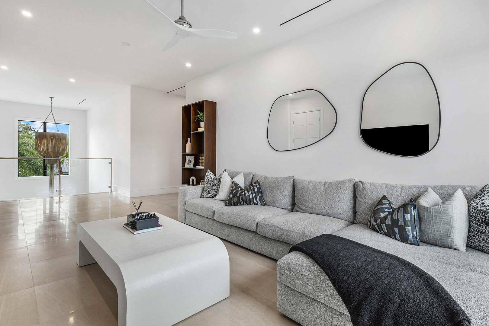 ROYAL PALM YACHT & COUNTRY CLUB - Residential