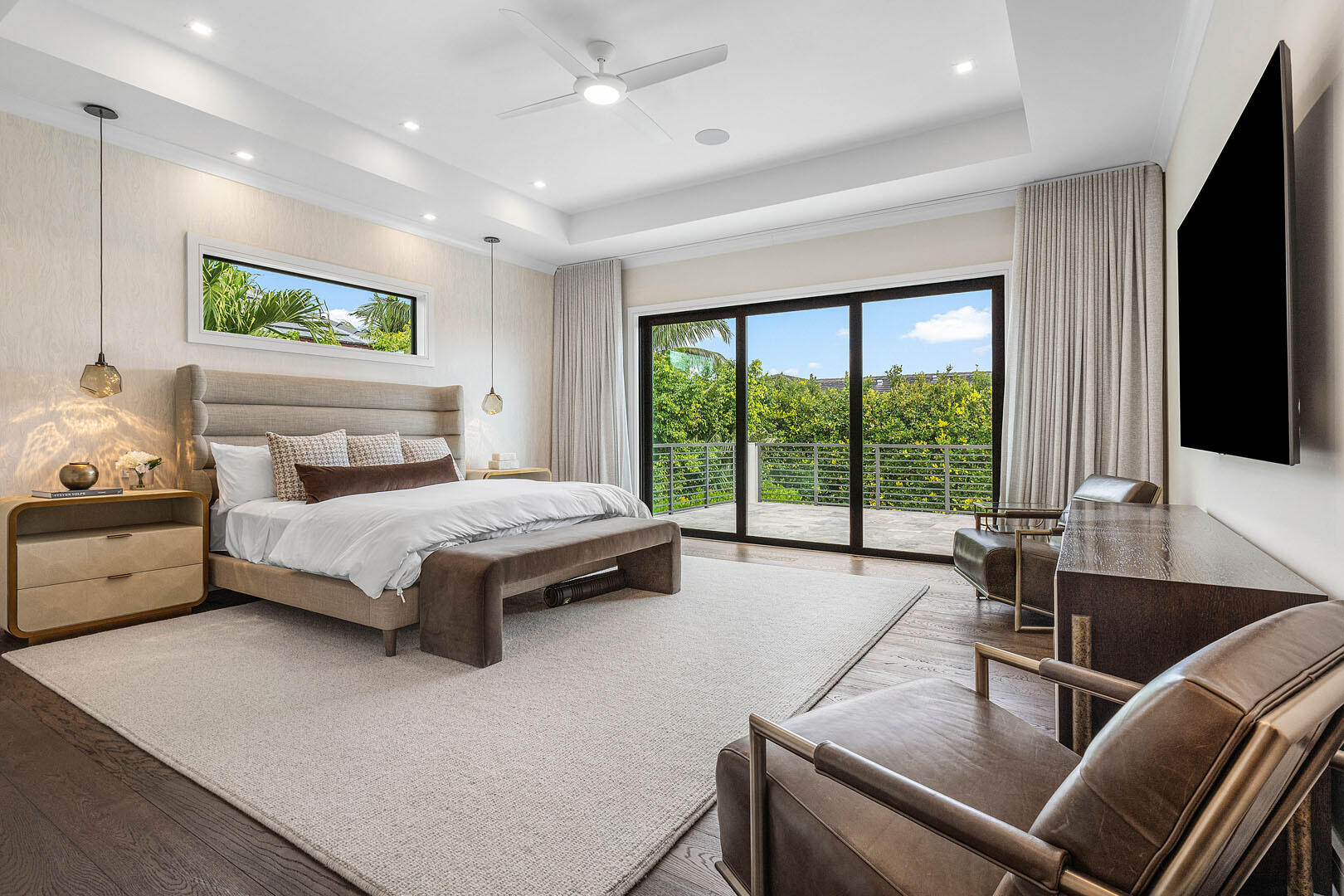 ROYAL PALM YACHT & COUNTRY CLUB - Residential