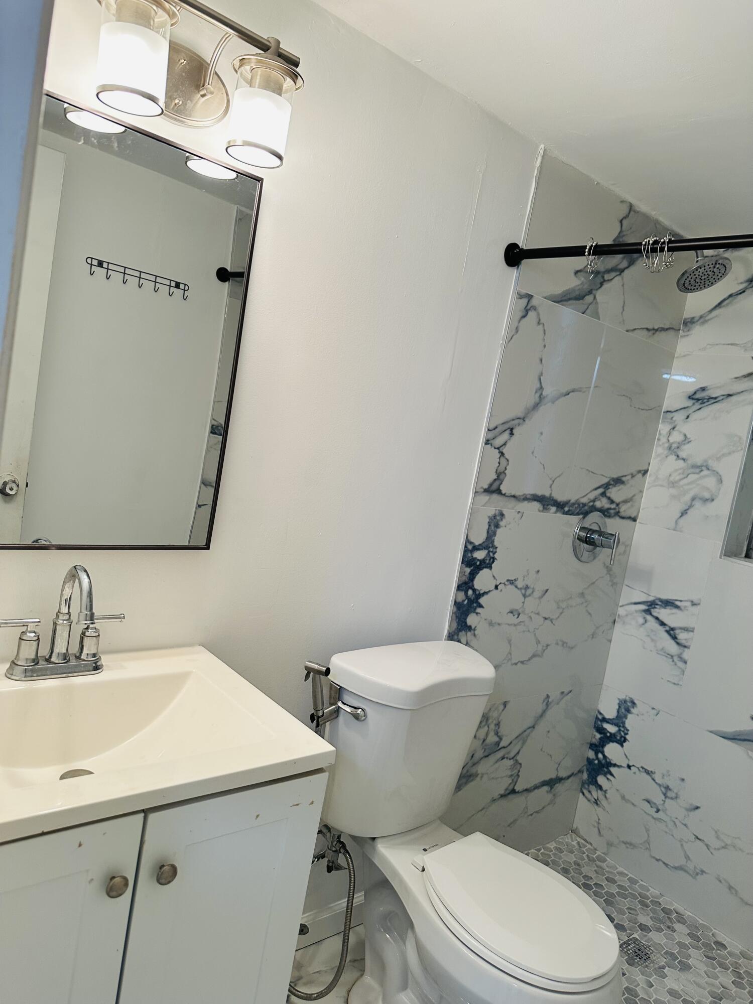 MURRY HILLS APT BLDG CONDO - Residential Lease