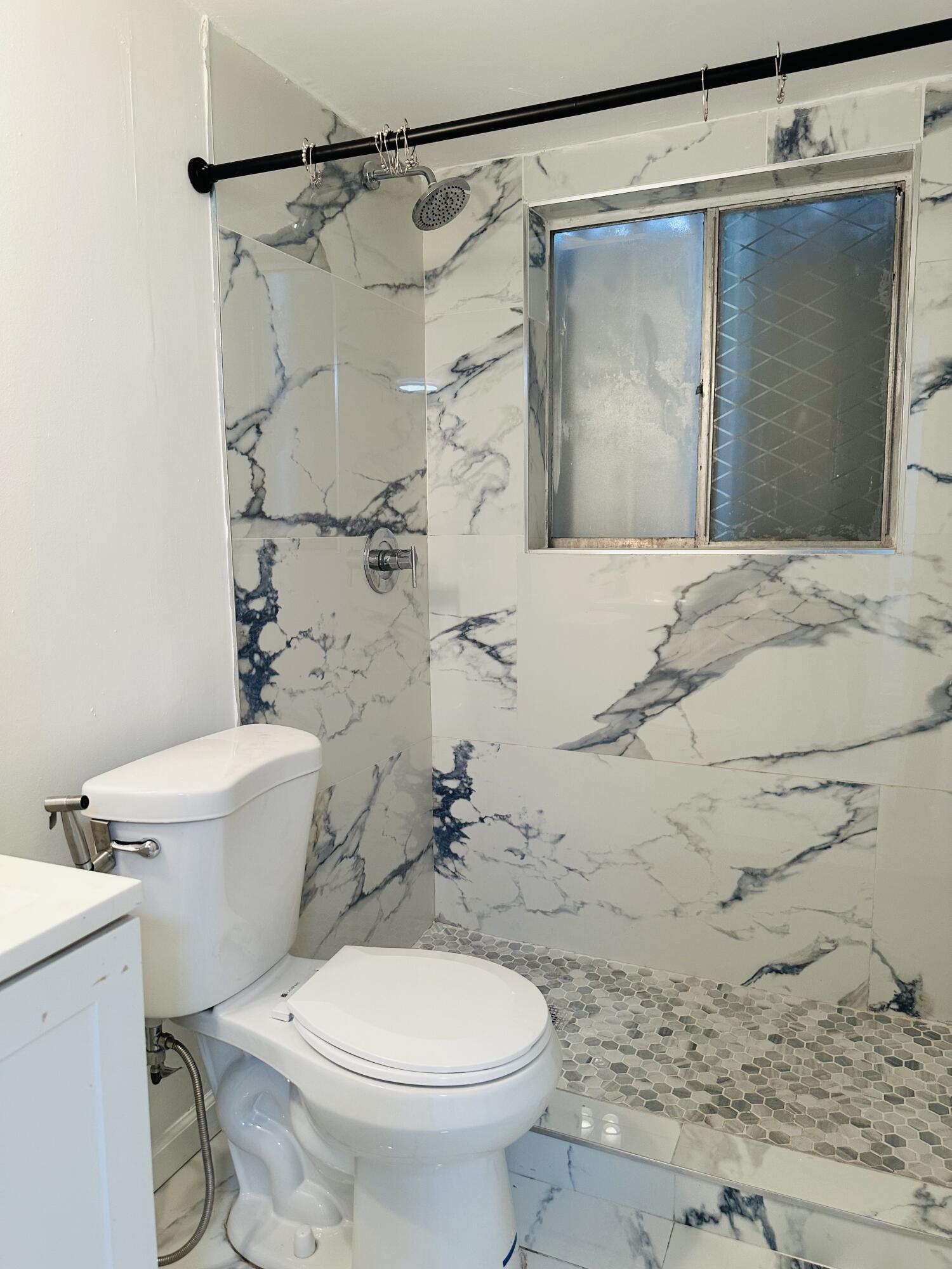 MURRY HILLS APT BLDG CONDO - Residential Lease