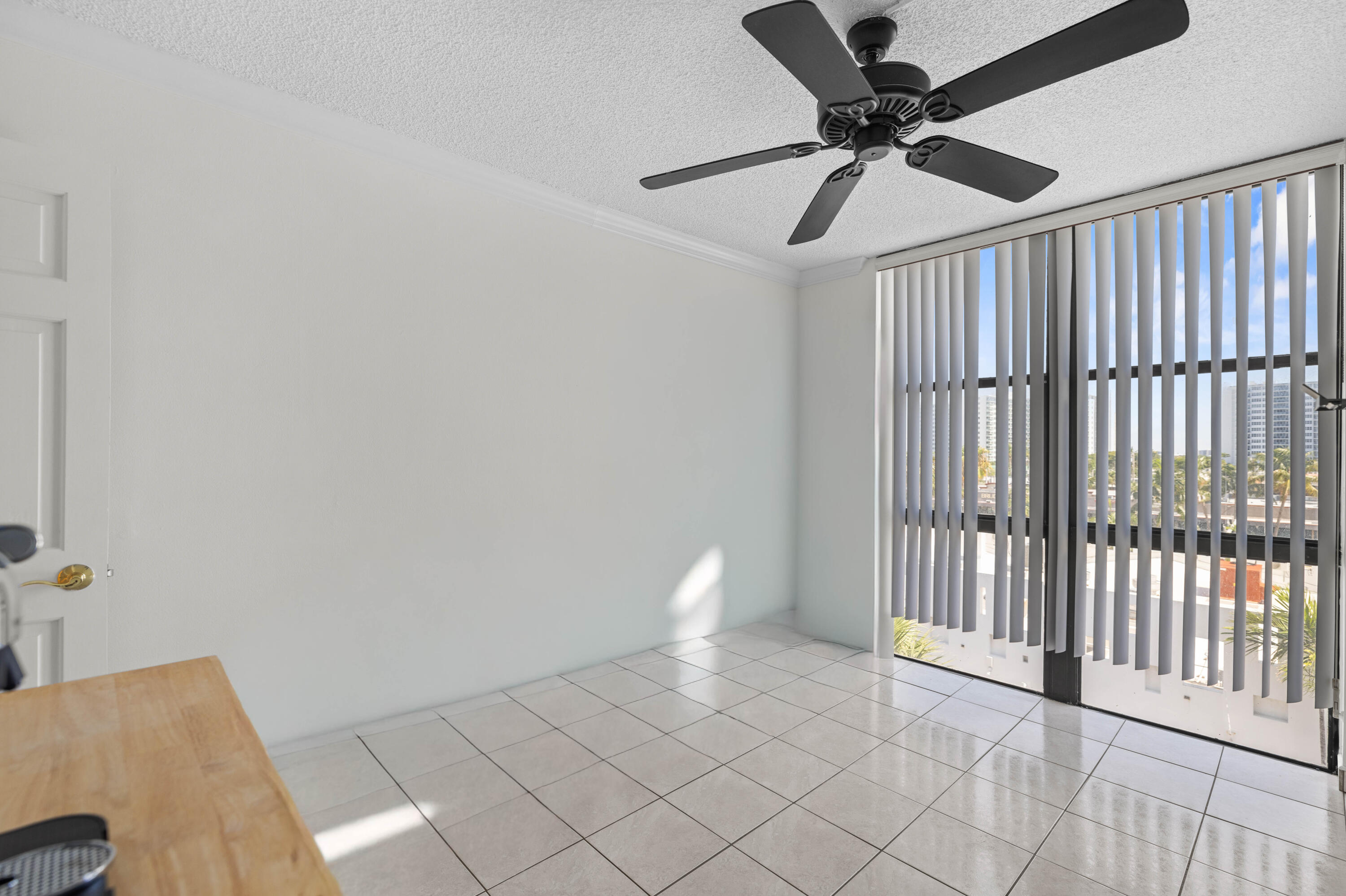 GALT OCEAN TERRACE CONDO - Residential Lease