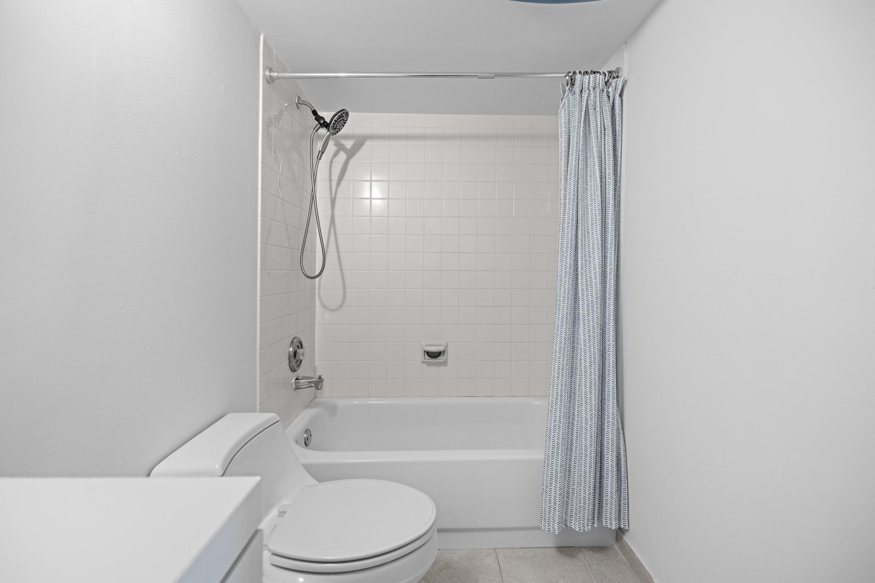 GALT OCEAN TERRACE CONDO - Residential Lease