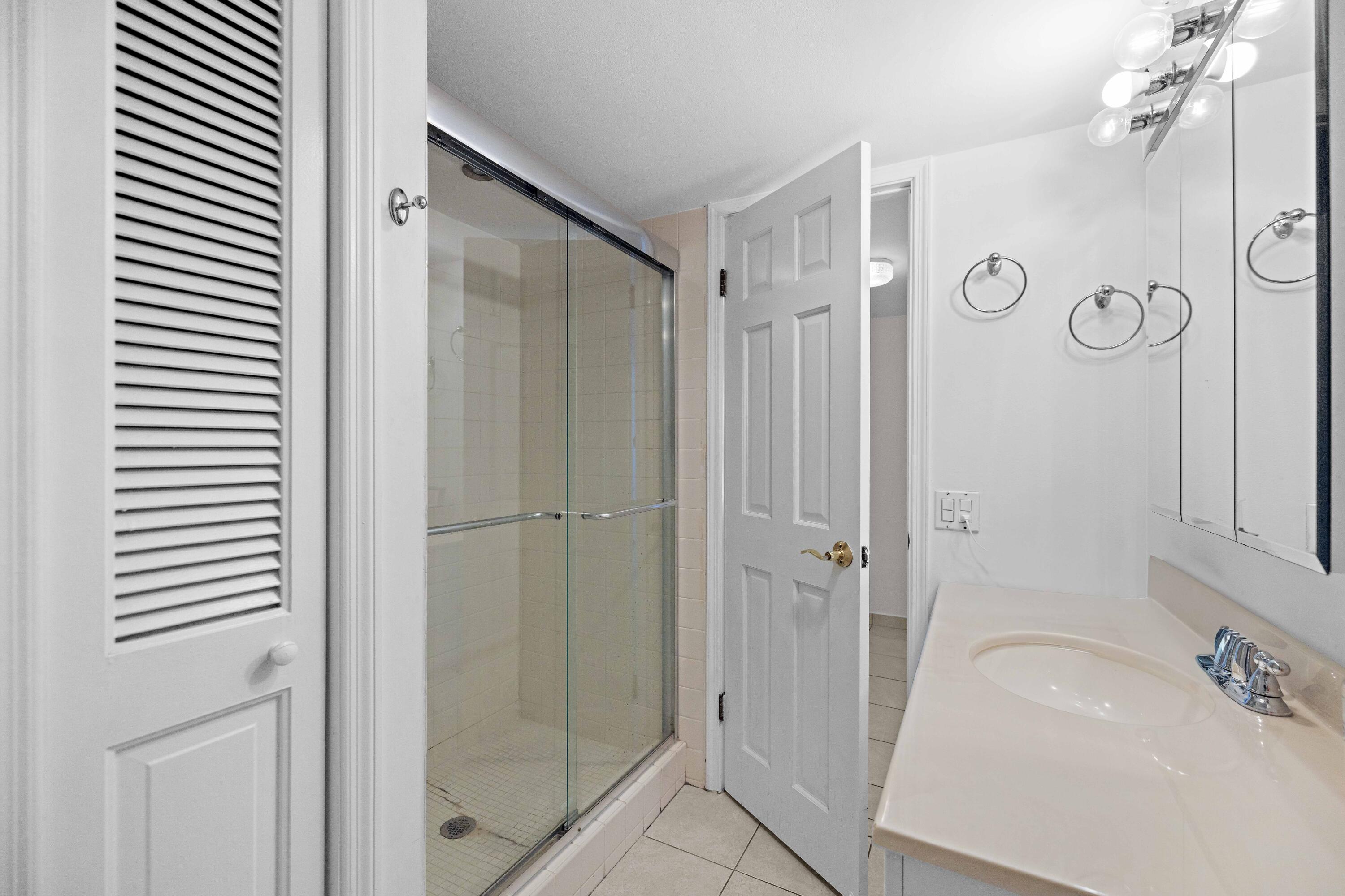 GALT OCEAN TERRACE CONDO - Residential Lease