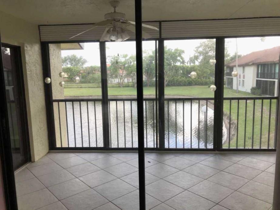 PALM CHASE - Residential