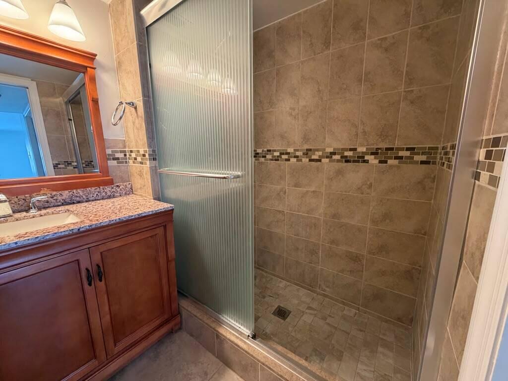 CORAL PLAZA CONDO - Residential