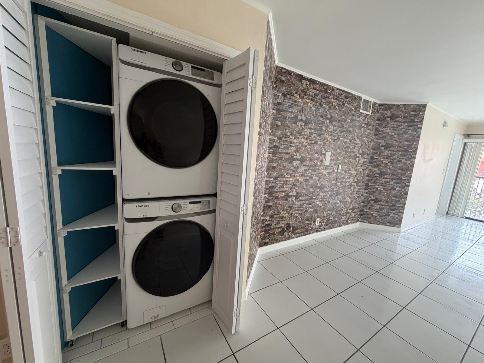 CORAL PLAZA CONDO - Residential
