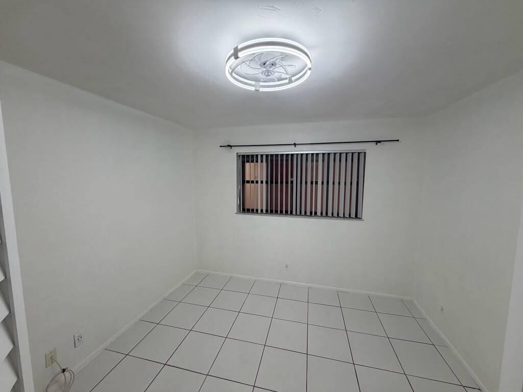 CORAL PLAZA CONDO - Residential