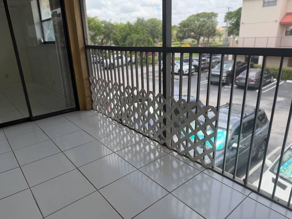 CORAL PLAZA CONDO - Residential