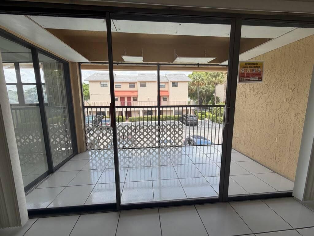 CORAL PLAZA CONDO - Residential