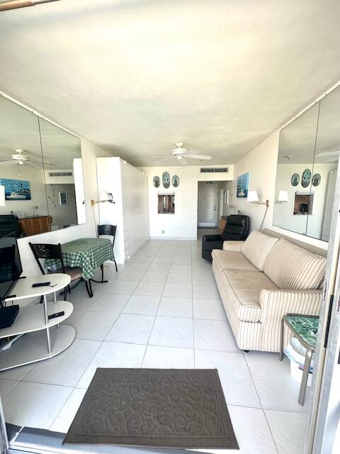HILLSBORO SHORES EXECUTIVE - Residential