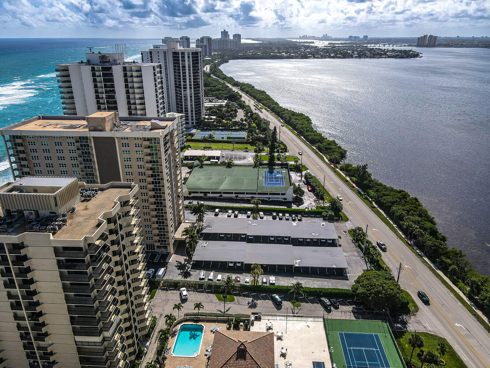 SEAGRAPE CONDO - Residential