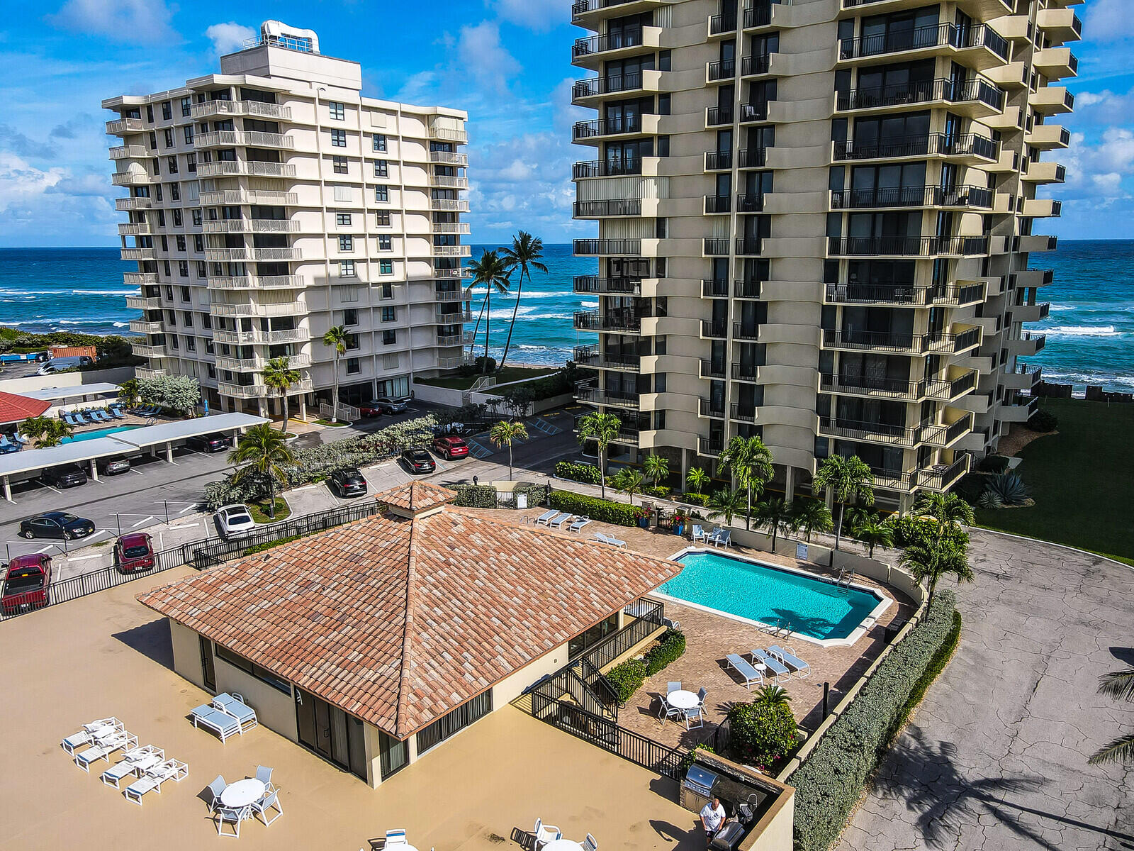 SEAGRAPE CONDO - Residential