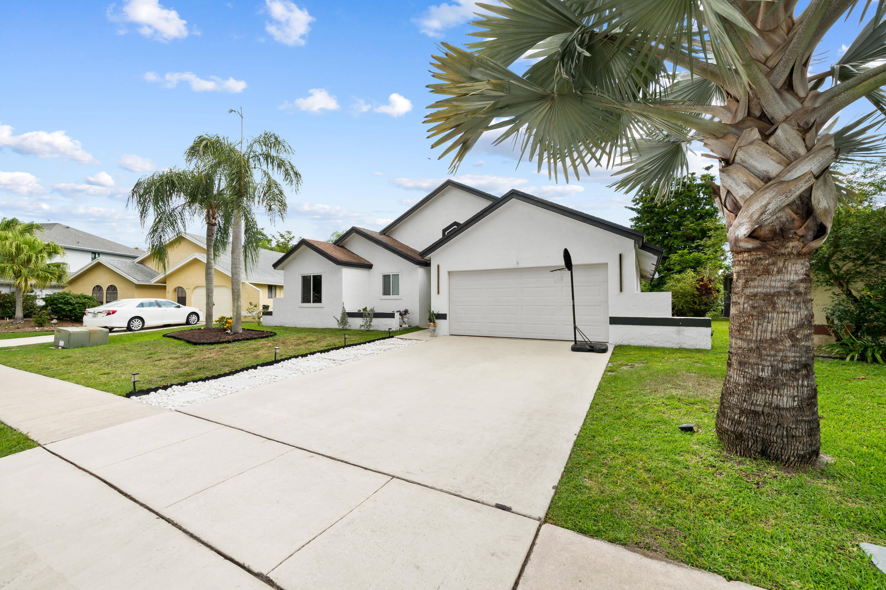 BAY WINDS 3 - Residential