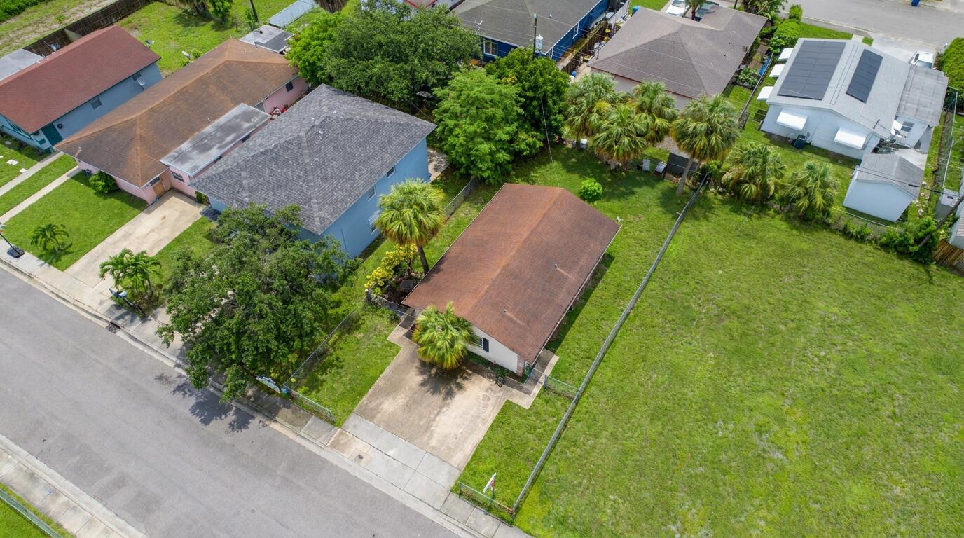 KELLY ADD - Residential