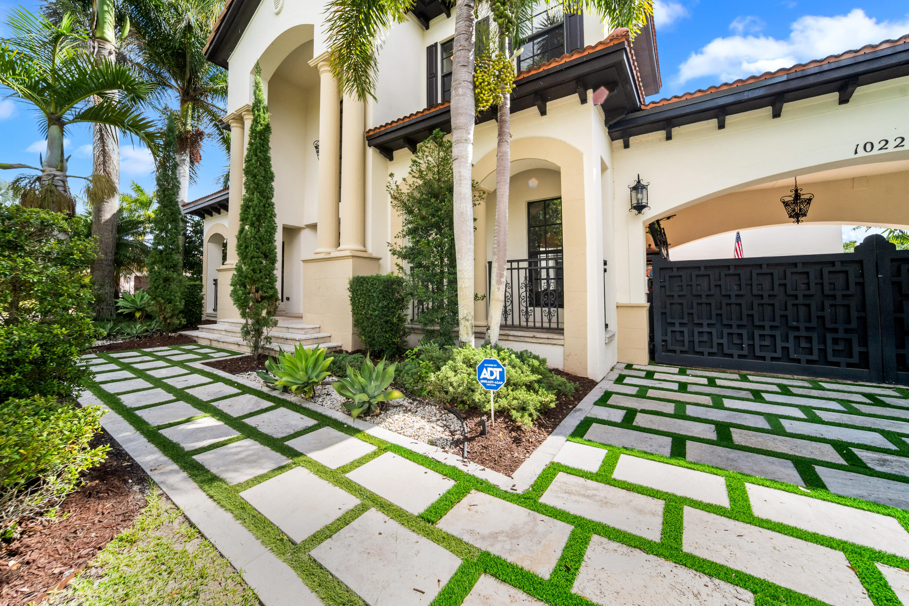 PARKLAND ESTATES 174 69 - Residential