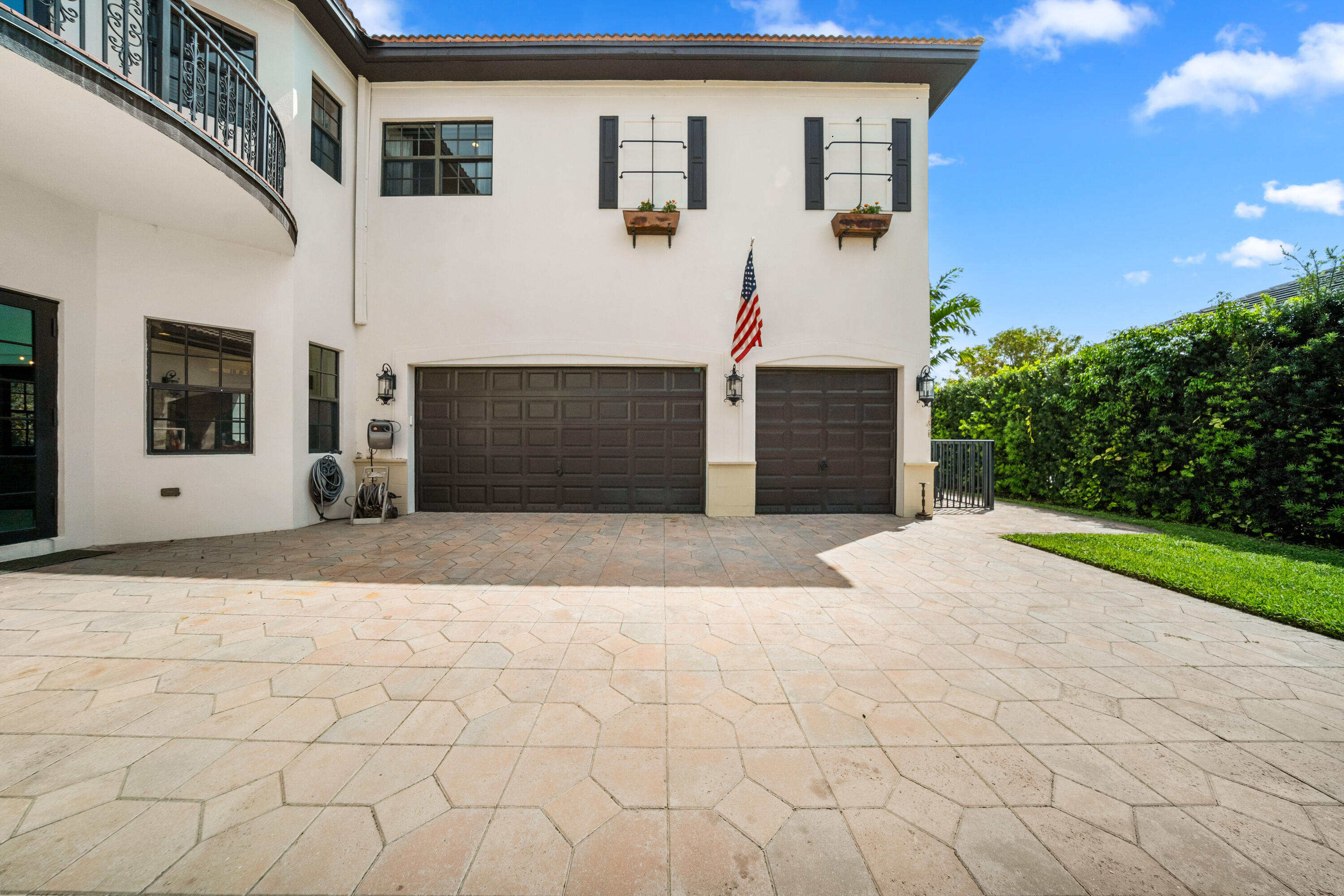 PARKLAND ESTATES 174 69 - Residential