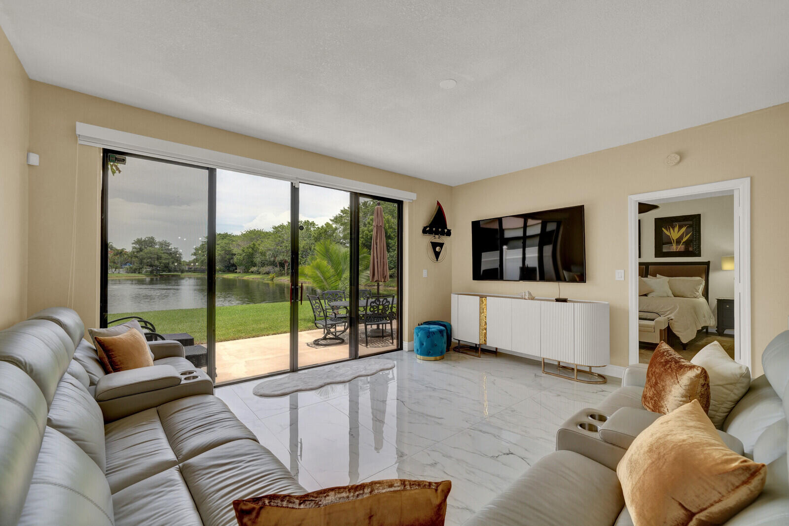 Villa San Remo - Residential