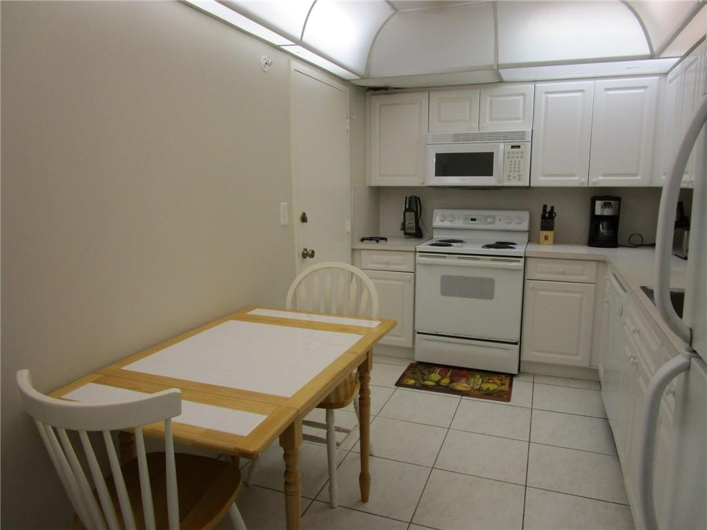 Parliament House Condo - Residential Lease