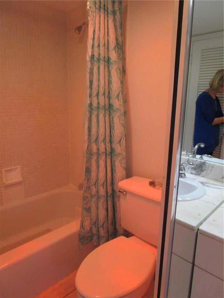 Parliament House Condo - Residential Lease