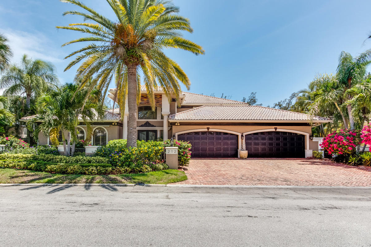 ROYAL PALM YACHT & COUNTRY CLUB - Residential