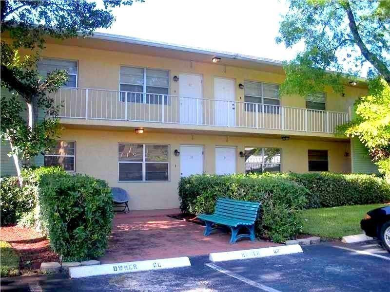 WILTON VILLAGE CONDO - Residential