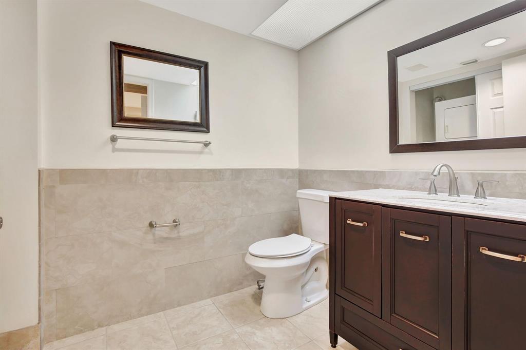 CAMBRIDGE AT CENTURY VILLAGE - Residential Lease