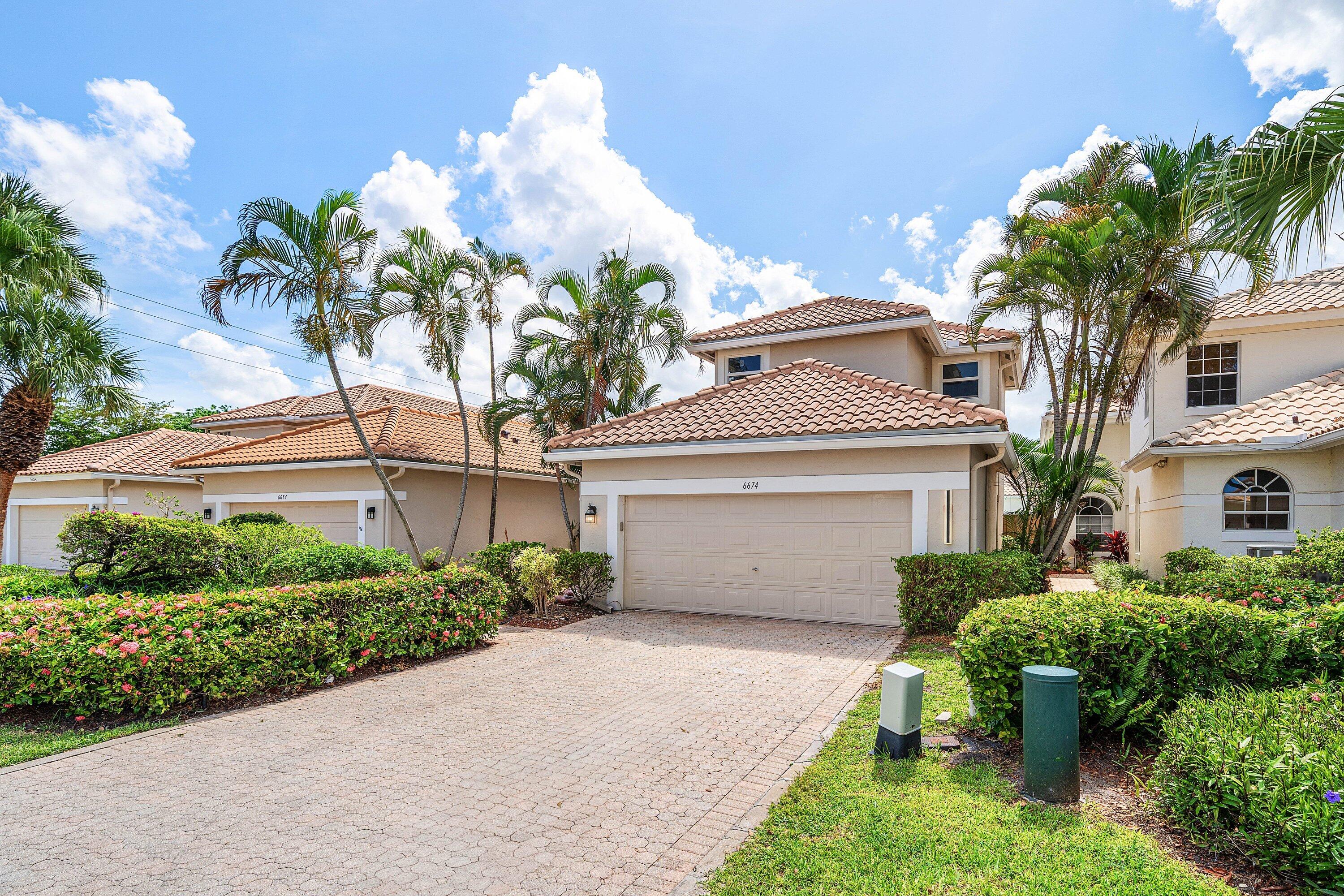 BANYANS OF ARVIDA COUNTRY CLUB - Residential