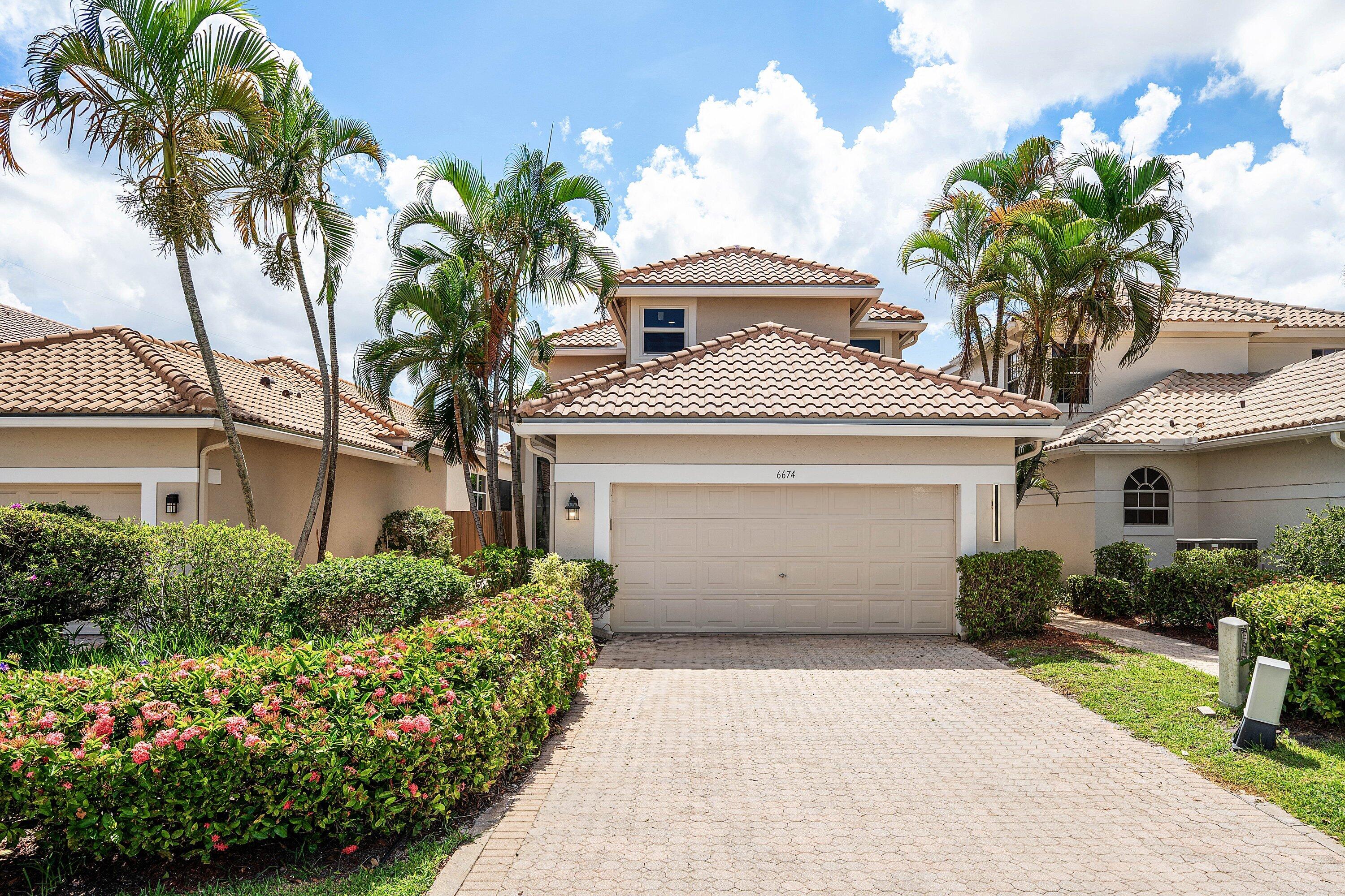 BANYANS OF ARVIDA COUNTRY CLUB - Residential