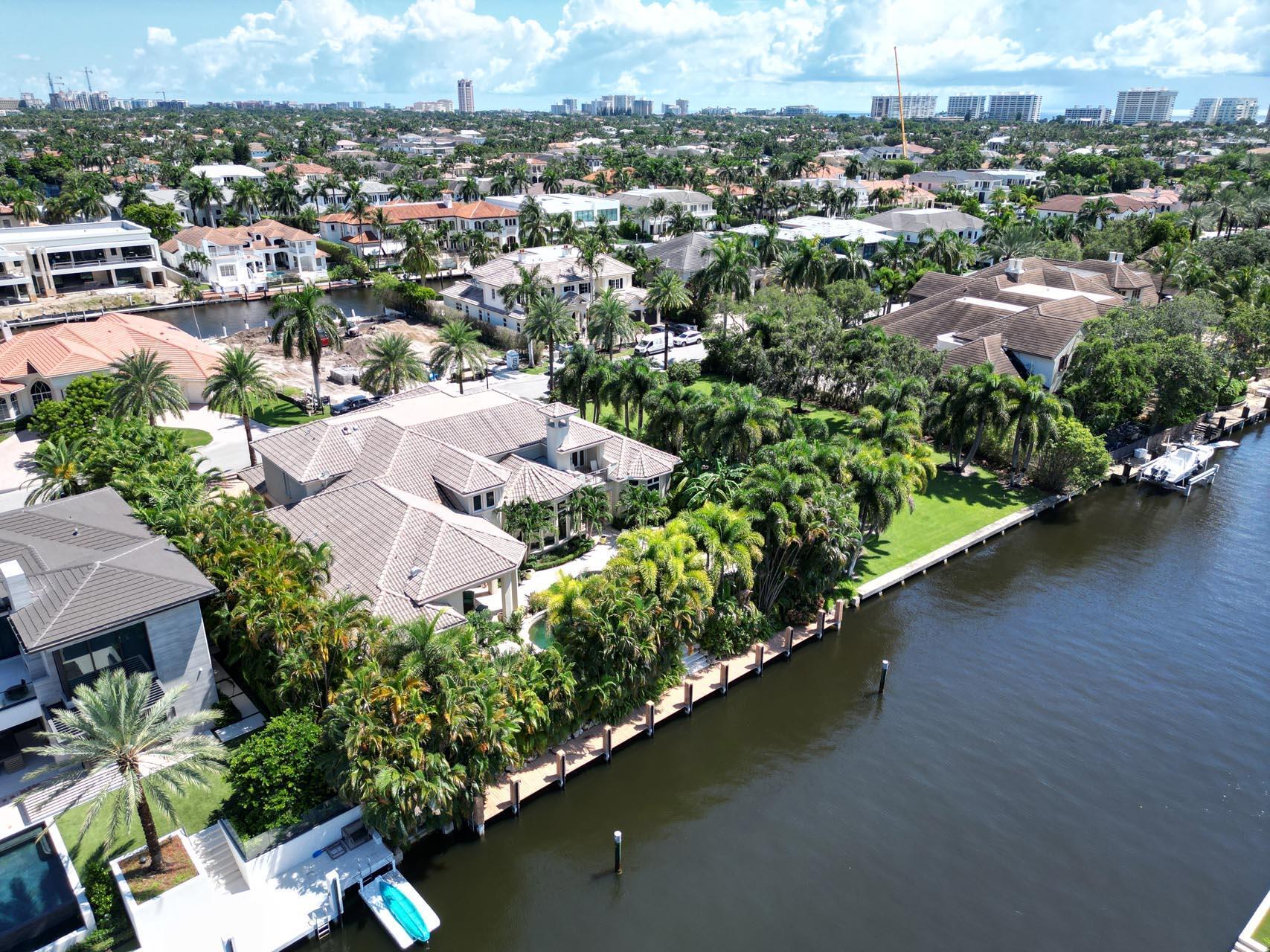 ROYAL PALM YACHT & COUNTRY CLUB - Residential