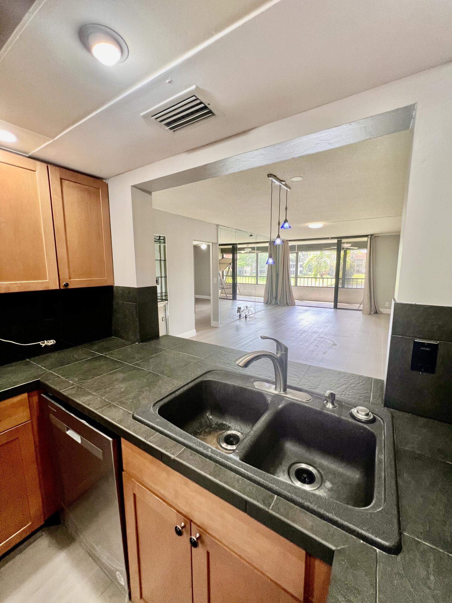 EASTWINDS AT CROSSWINDS CONDO - Residential Lease