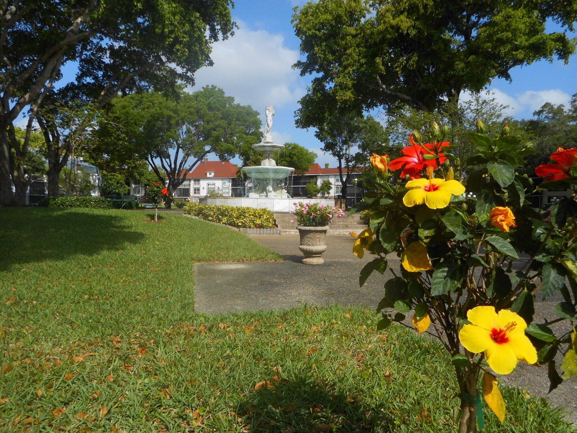 INTERNATIONAL VILLAGE AT INVERRARY - Residential