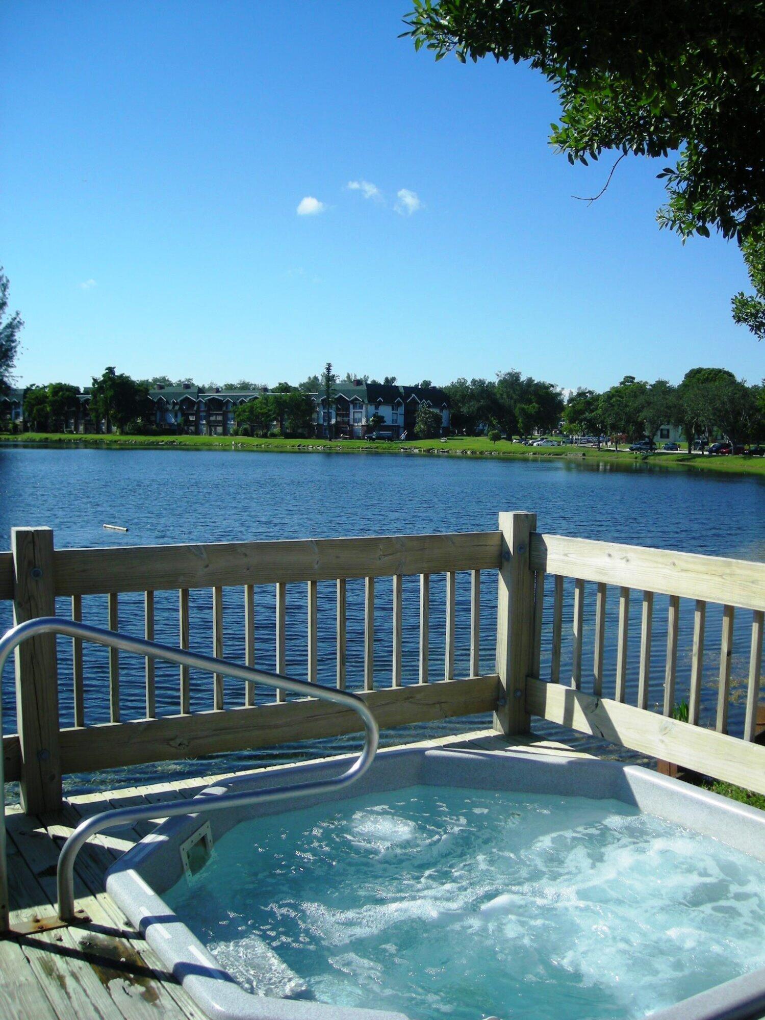 INTERNATIONAL VILLAGE AT INVERRARY - Residential