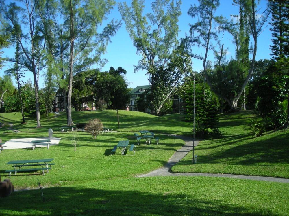 INTERNATIONAL VILLAGE AT INVERRARY - Residential