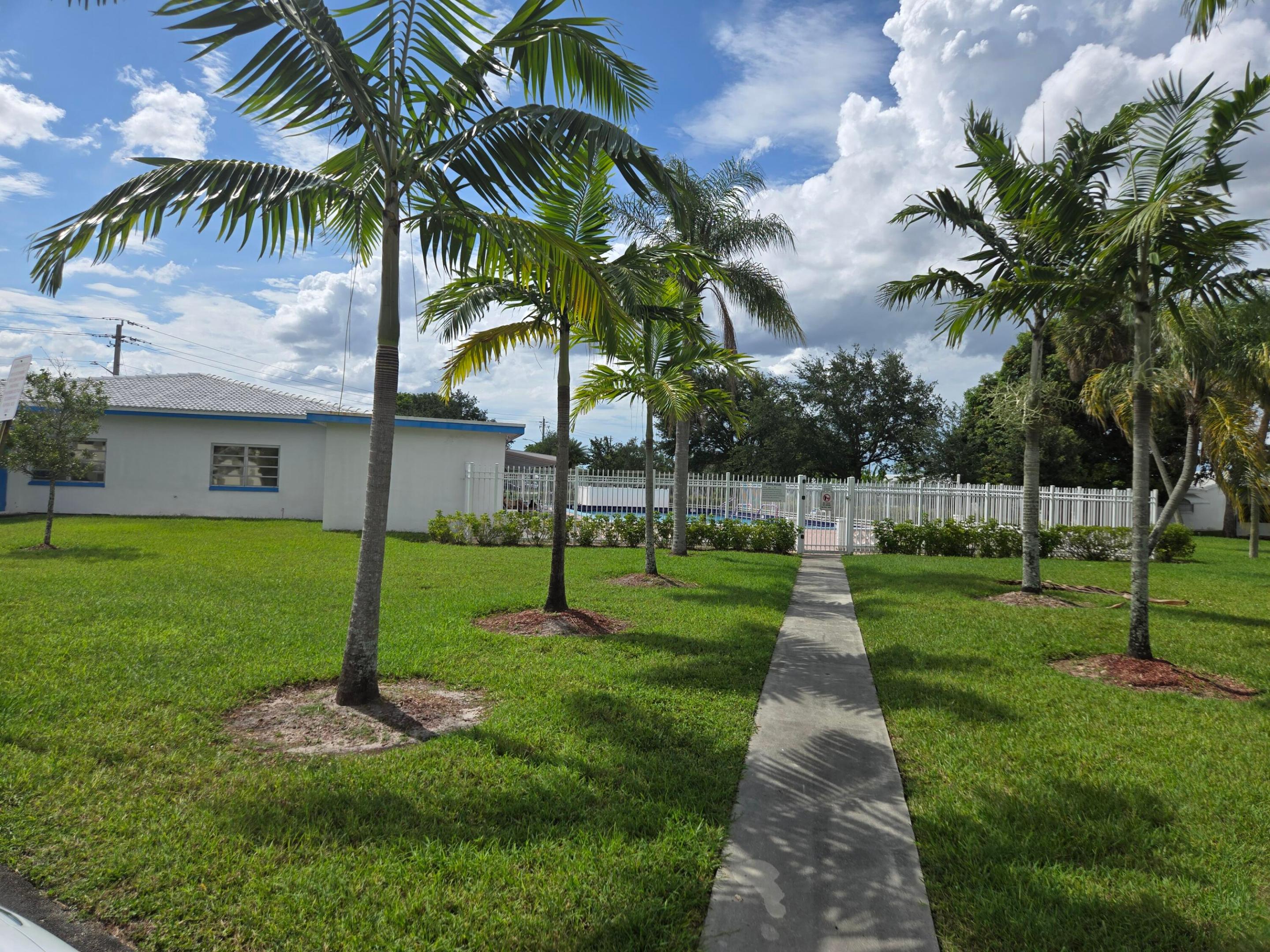 MAINLANDS OF TAMARAC LAKES - Residential