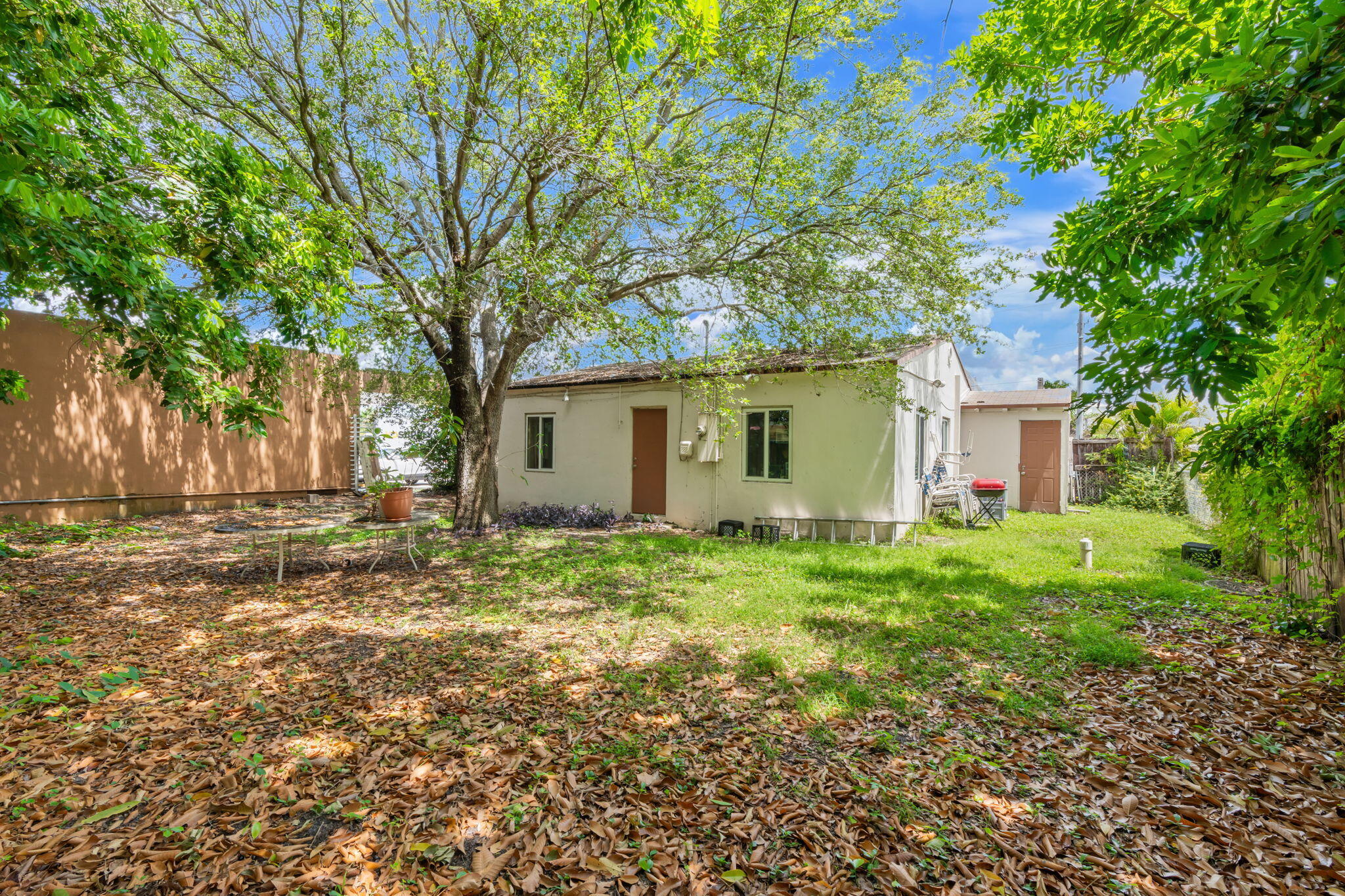 SUNNYSIDE ESTATES - Residential