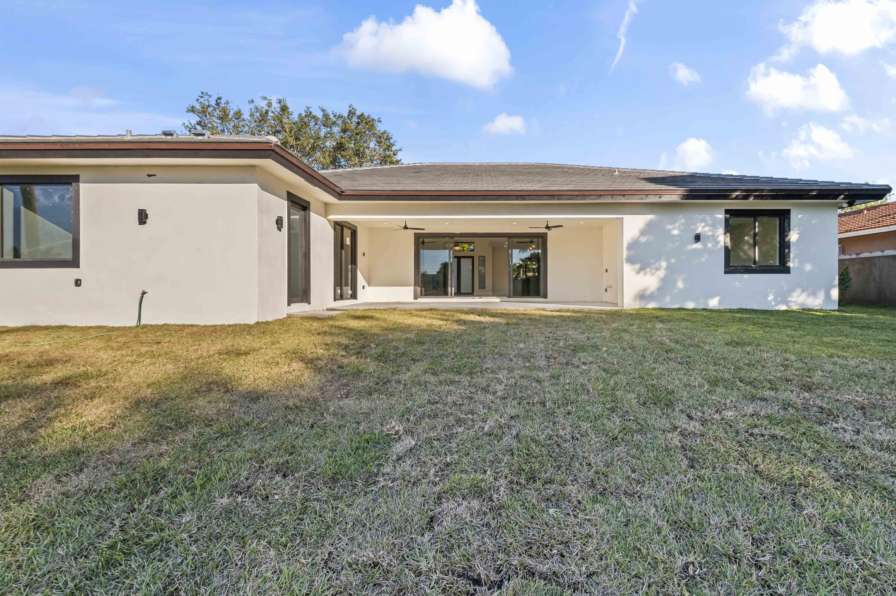 COCONUT CREEK 11TH SEC - Residential
