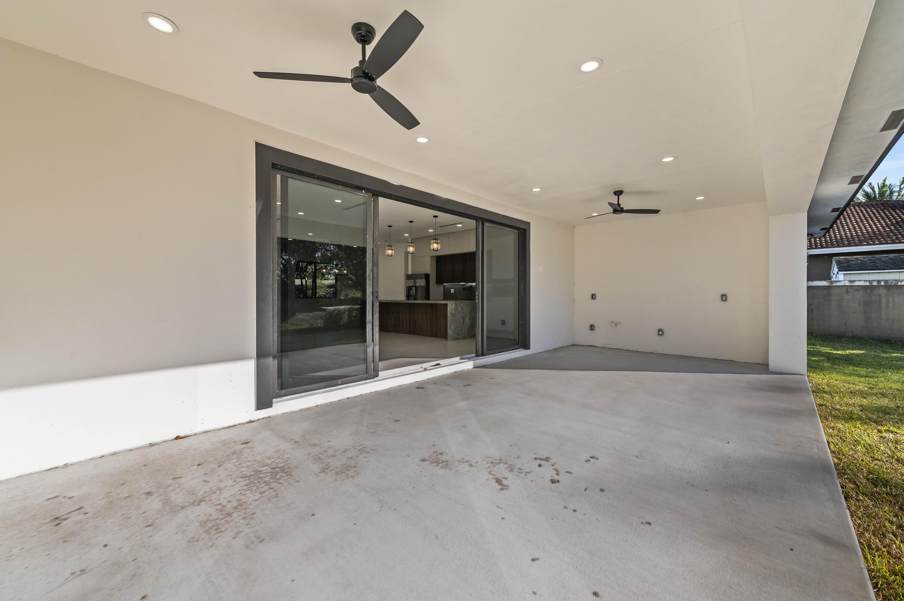 COCONUT CREEK 11TH SEC - Residential