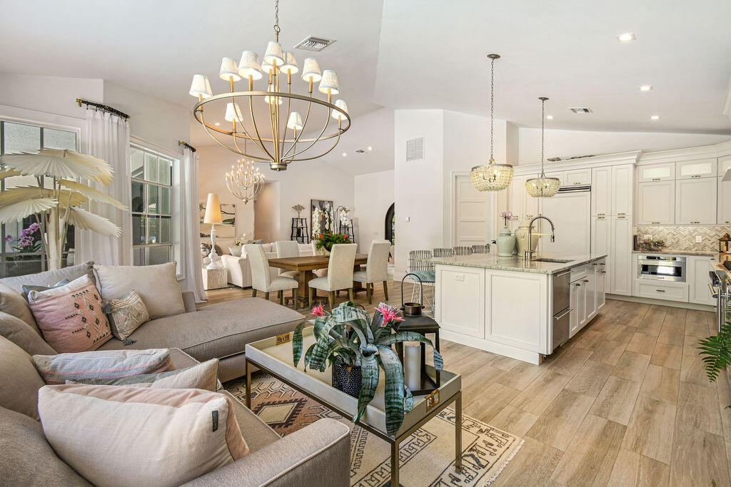 JUPITER INLET BEACH COLONY - Residential