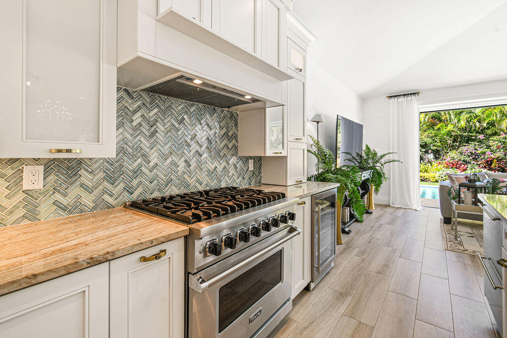 JUPITER INLET BEACH COLONY - Residential