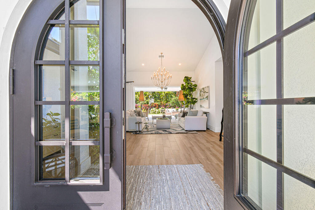 JUPITER INLET BEACH COLONY - Residential