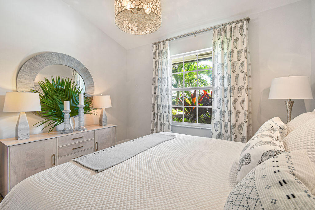 JUPITER INLET BEACH COLONY - Residential