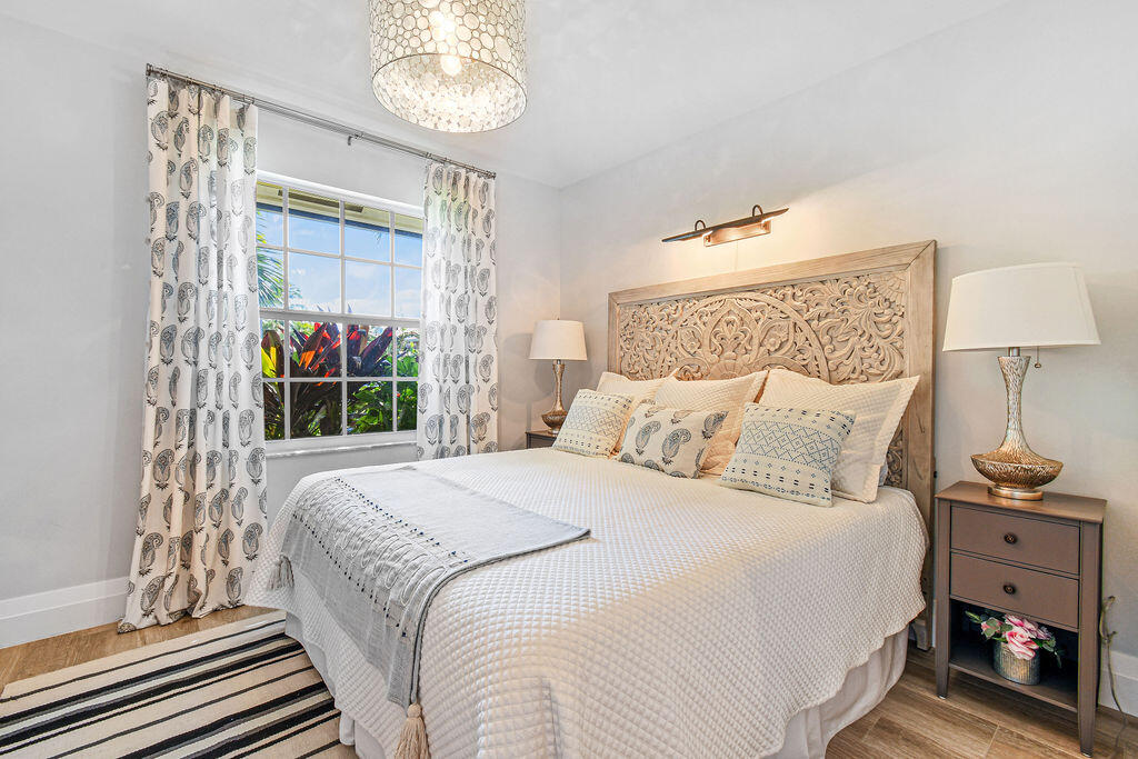 JUPITER INLET BEACH COLONY - Residential