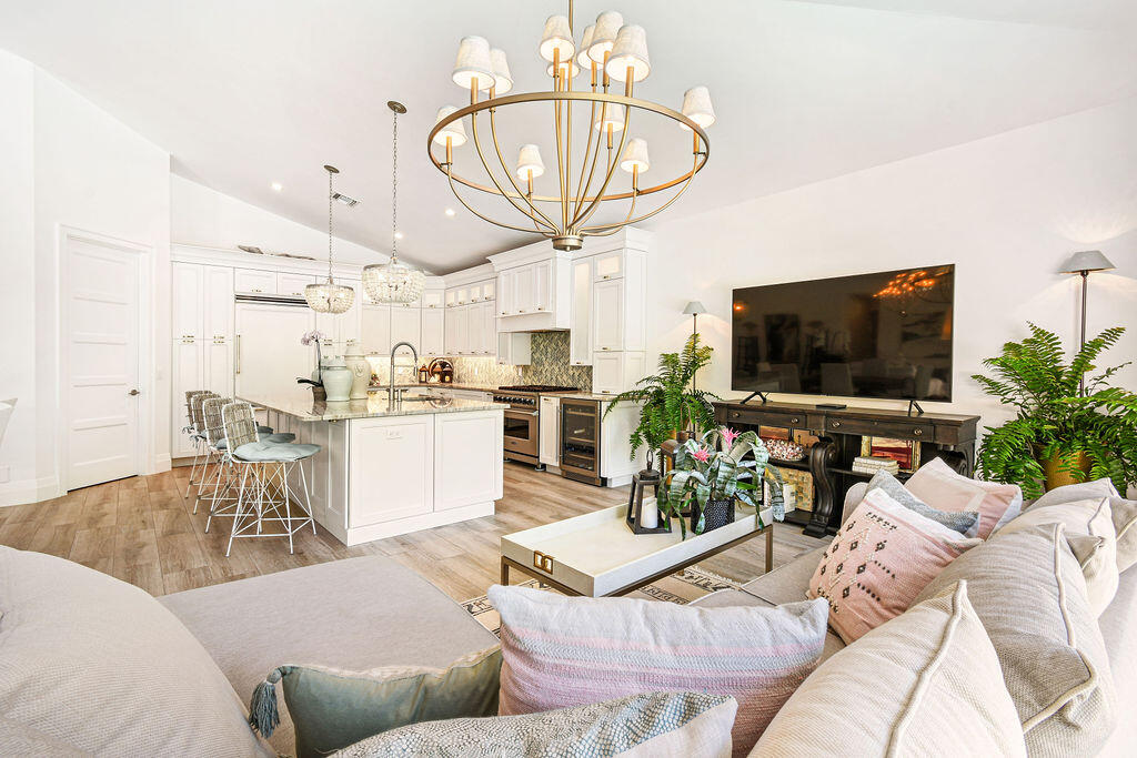 JUPITER INLET BEACH COLONY - Residential
