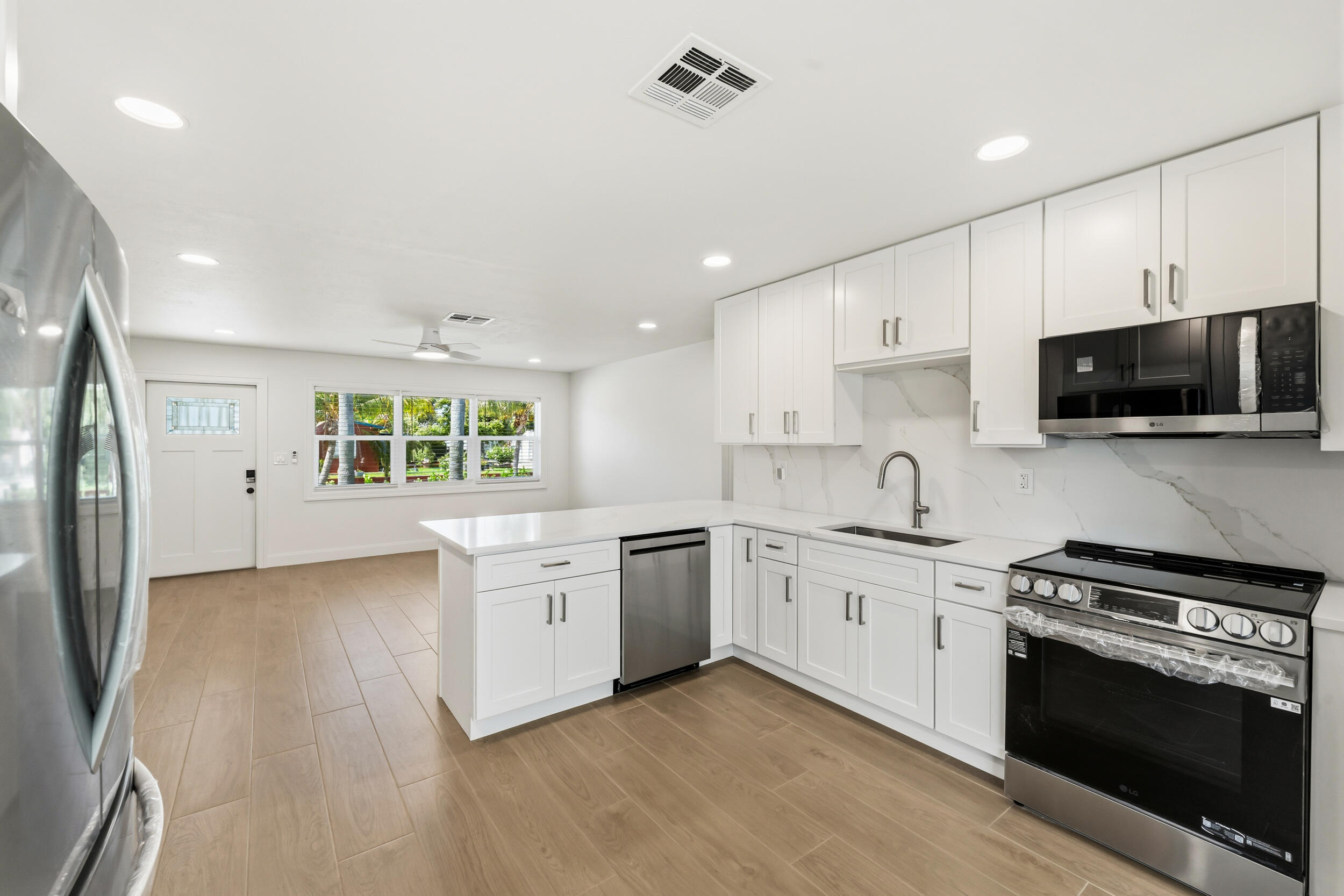 FOREST RIDGE PARK - Residential Lease