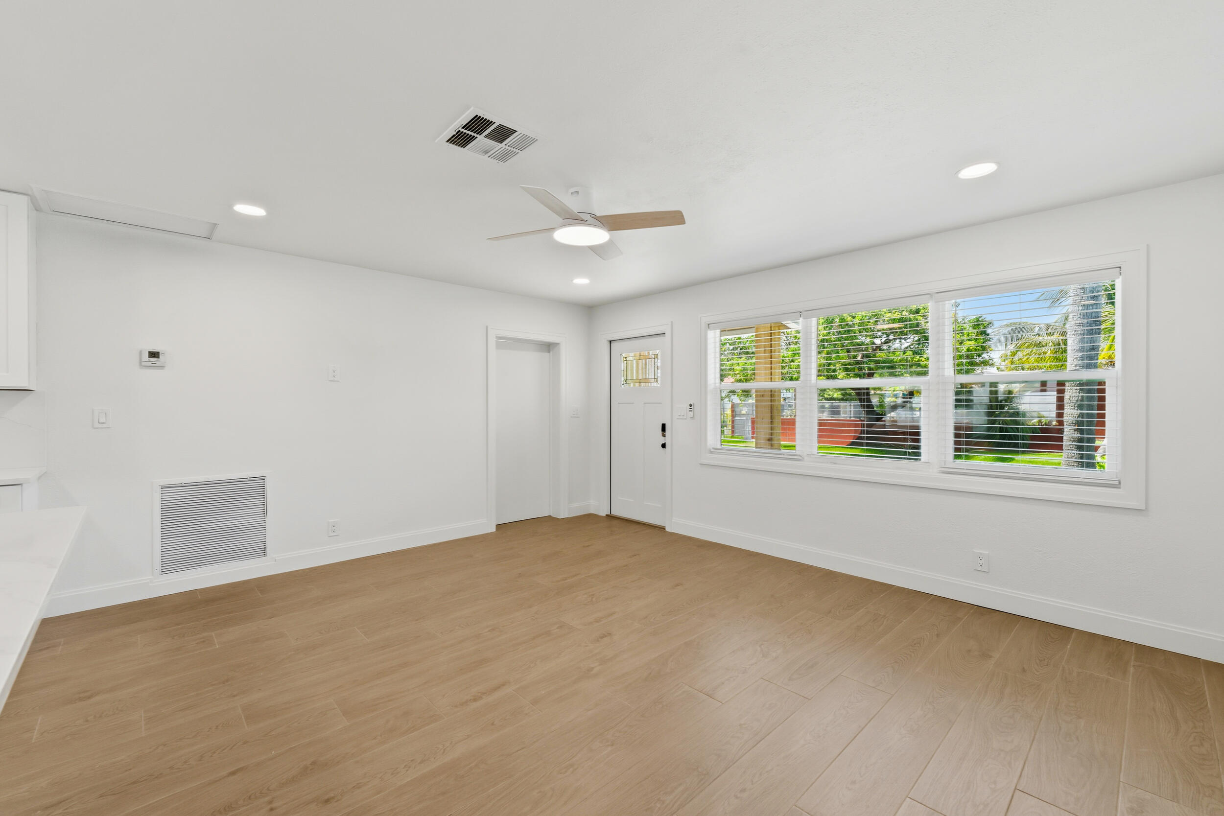 FOREST RIDGE PARK - Residential Lease
