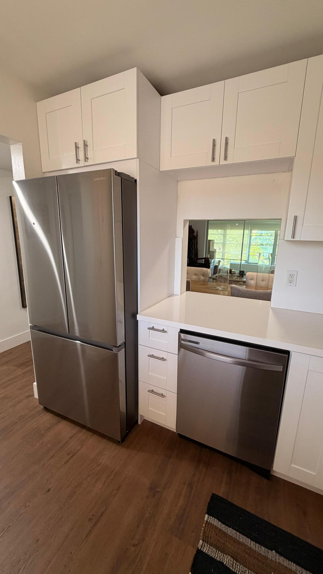 Beautiful and private 1-bedroom, 1-bath apartment conveniently located near the Turnpike! Enjoy fast approval, parking included, and a quiet community with great neighbors. Community amenities include a pool, BBQ area, gym, tennis court, and much more!